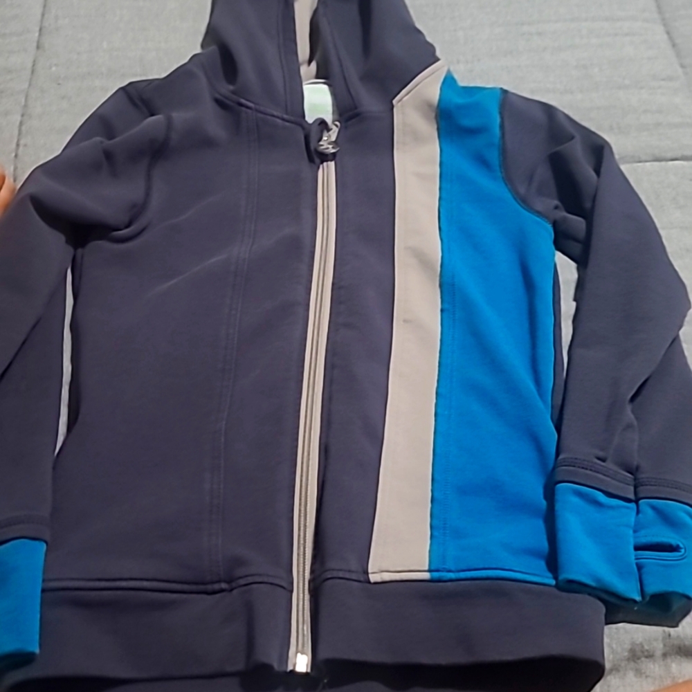 Peekaboo beans jacket hoodie size 8